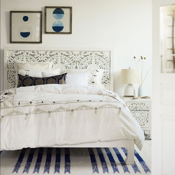 Anthro x Vineet Bahl Embroidered Romula Duvet Set - Picture 2 of 10